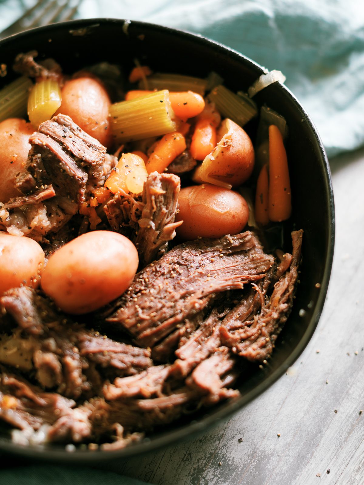 Can you cook a bone 2025 in roast in an instant pot