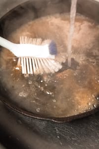 How To Clean A Cast Iron Skillet 3