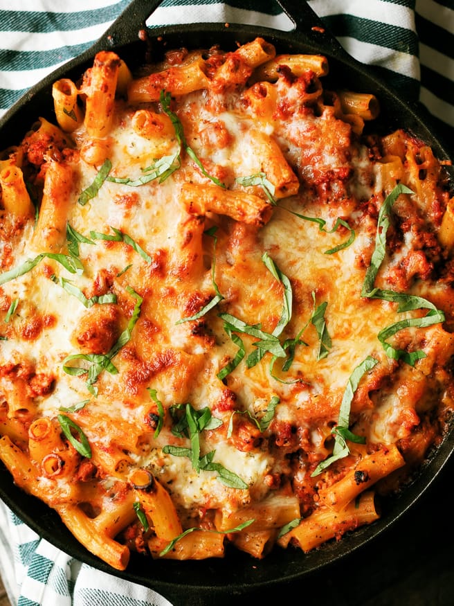 A Lasagna Pasta Skillet is a fun way to get your lasagna fix while changing things up a bit. It's like a lasagna meets baked ziti skillet, and its out of this world. 