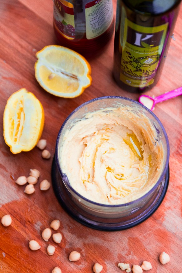 Easy 5-Minute Hummus