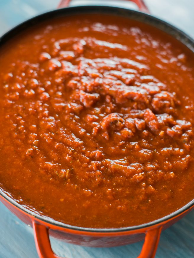 Slow cooked spaghetti sauce over 6 hours. Using garlic, basil, oregano and other spices, cooked low and slow for the perfect Sunday spaghetti sauce!