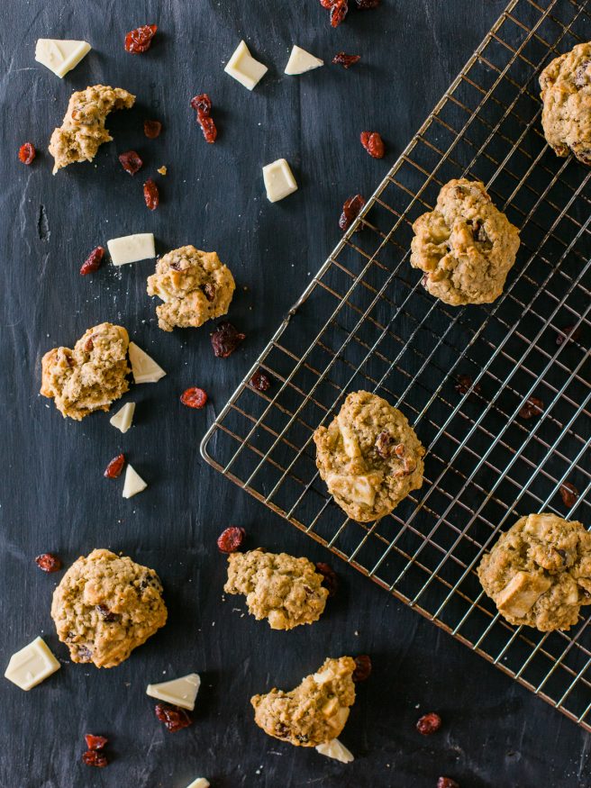 White Chocolate Macadamia Cranberry Oatmeal Cookies that are perfectly chunky, and soft to bite into all at the same time!