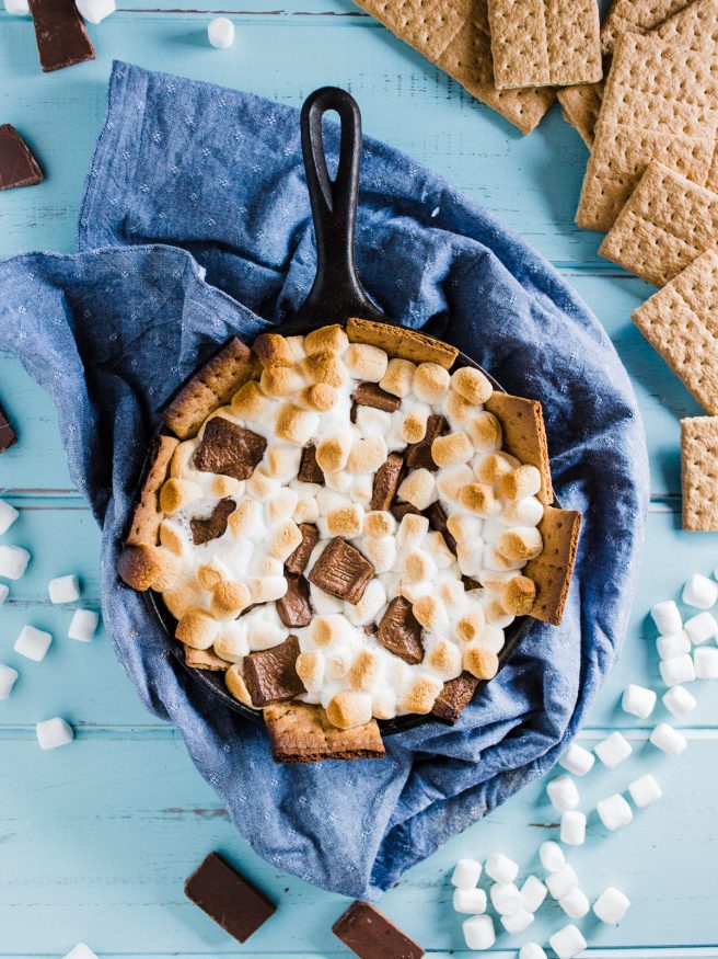 A Grilled S'more Dip is an easy treat for movie night, or outdoor party is definitely a great way to let get in on the S'more action!