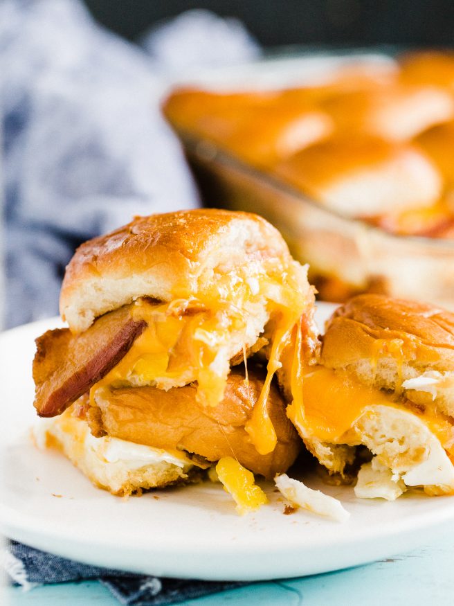 Breakfast Slider Casserole loaded with bacon eggs and cheese with Hawaiian rolls. Easy to serve up for brunch or a nice weekend breakfast with the family!