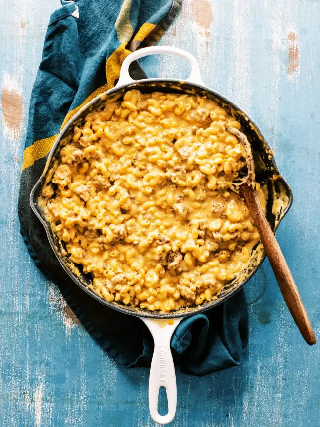 One Pan Cheeseburger Mac and Cheese is SO MUCH better than the boxed version. Easy clean up, and easy to make and best of all - Made with leftovers!