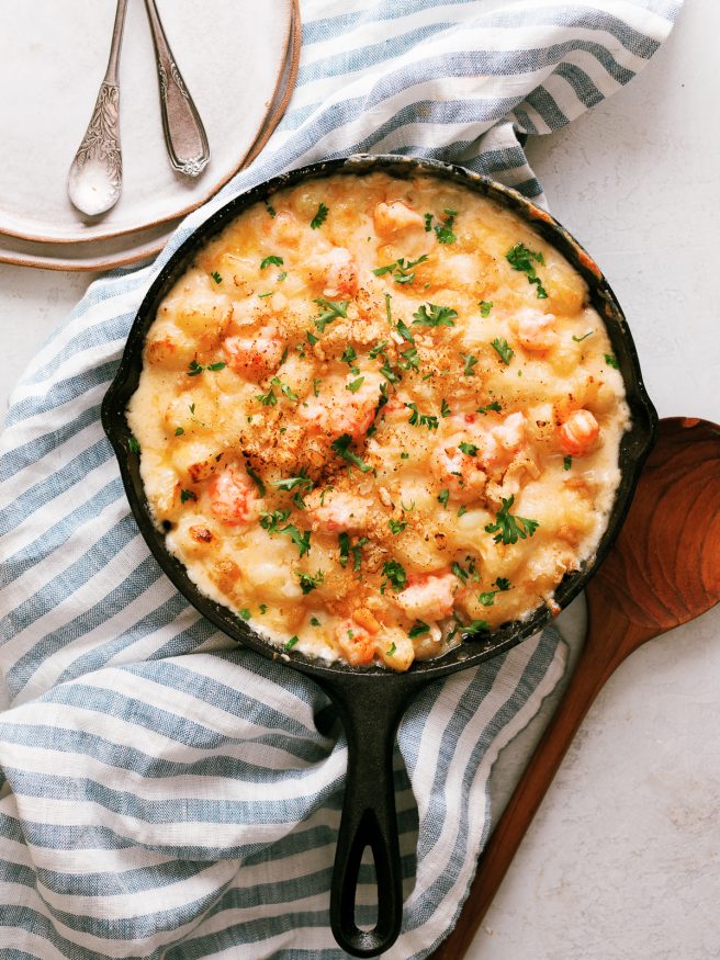 Lobster Gnocchi Mac and Cheese with fontina and cheddar cheese topped with a butter cracker crumb topping. The perfect way to do adult mac and cheese!