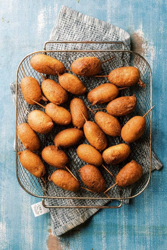 Little smokies corn dog bites are little smokie sausages dipped in a crispy corn dog batter and then fried to perfection.