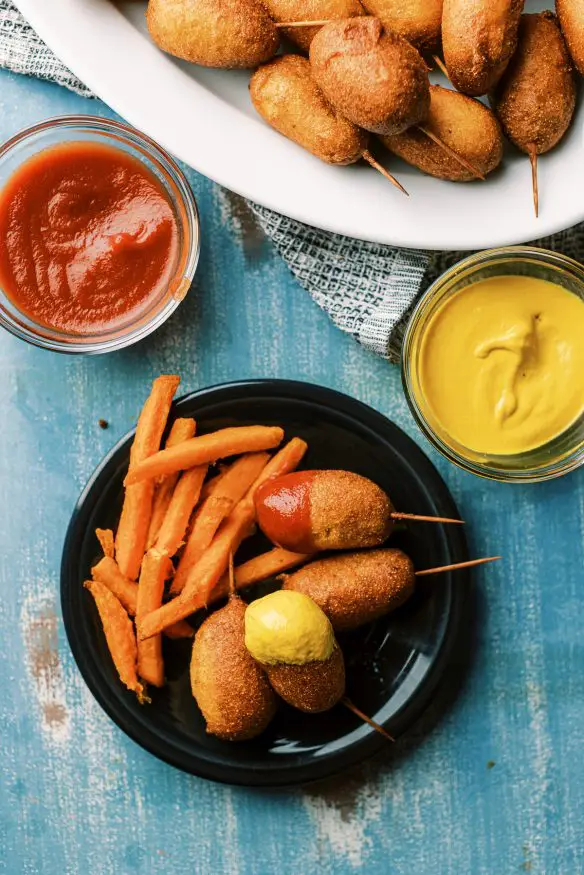 Little smokies corn dog bites are little smokie sausages dipped in a crispy corn dog batter and then fried to perfection.